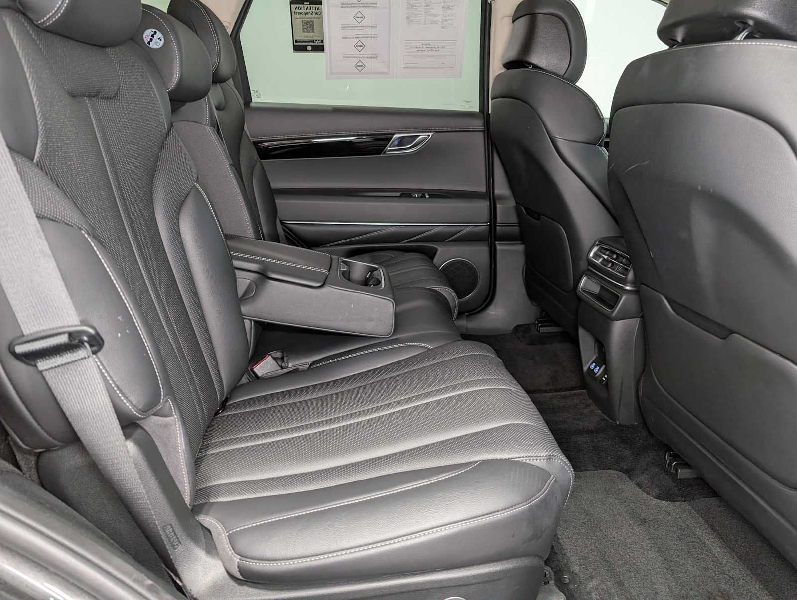 Used 2025 Genesis GV80 2.5T Standard AWD/4WD image 41
