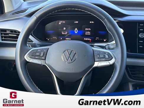 Certified 2023 Volkswagen Taos SE image 15