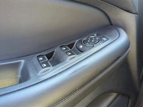 Used 2024 Ford Edge SEL image 25