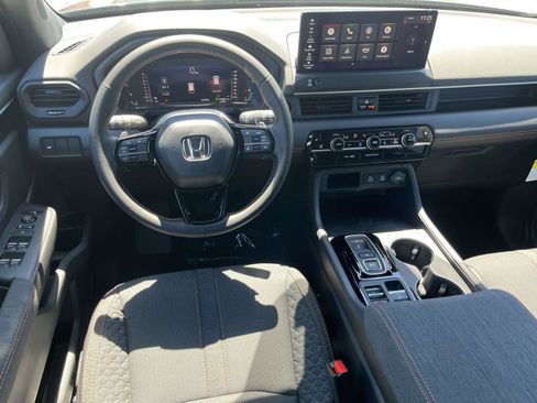 New 2026 Honda Pilot Sport image 8