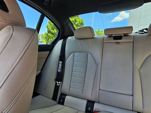 Used 2019 BMW 330i xDrive Sedan w/ Premium Package AWD/4WD image 24