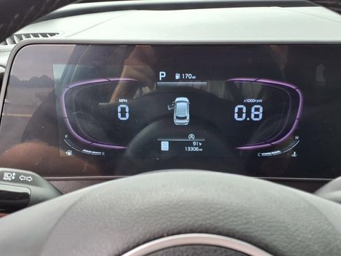 Used 2024 Kia Sportage EX image 19