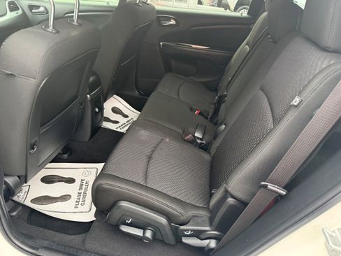 Used 2019 Dodge Journey SE w/ Premium Group image 11