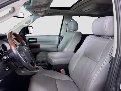 Used 2013 Toyota Sequoia Platinum AWD/4WD image 23