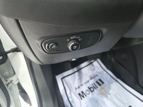 Used 2023 Chevrolet Equinox RS w/ LPO, Floor Liner Package image 17