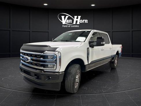 Used 2024 Ford F250 King Ranch w/ FX4 Off-Road Package AWD/4WD image 3