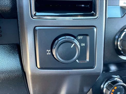 Used 2020 Ford F150 XLT w/ Equipment Group 302A Luxury image 31