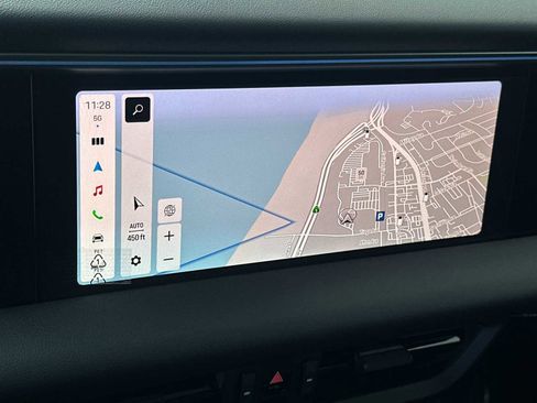 New 2025 Porsche Macan Electric image 20