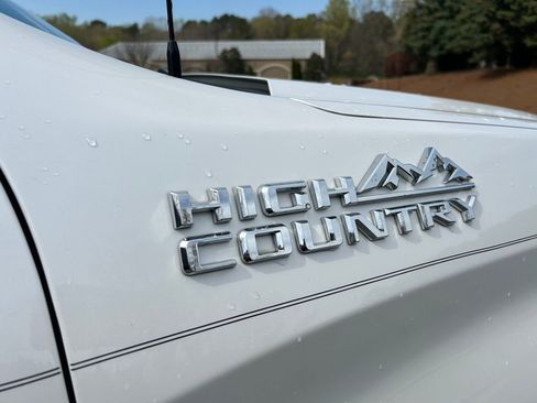 Used 2020 Chevrolet Silverado 1500 High Country w/ Technology Package image 30