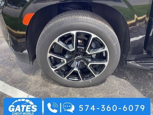 Used 2024 Chevrolet Tahoe RST w/ Luxury Package AWD/4WD image 36
