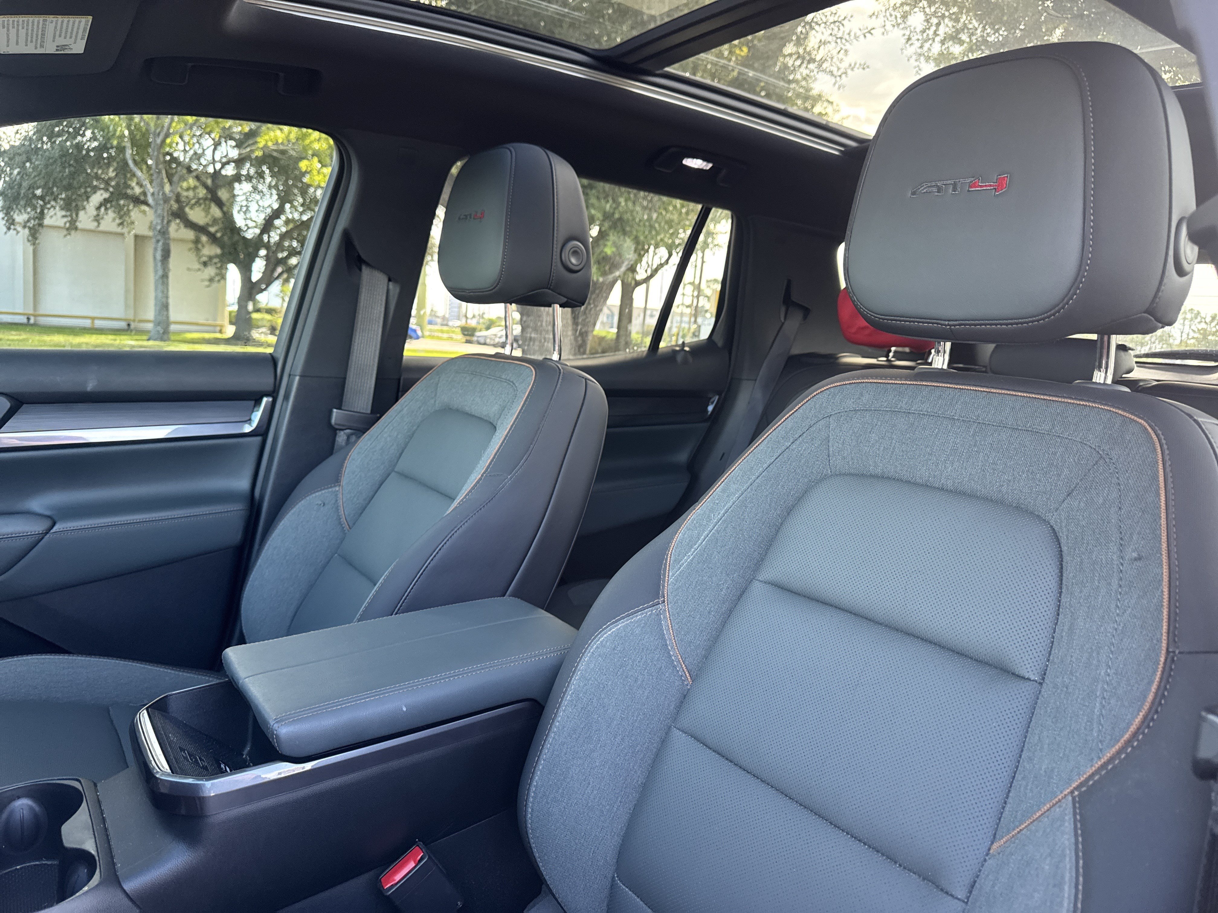 Used 2026 GMC Terrain AT4 w/ Technology Package II AWD/4WD image 11