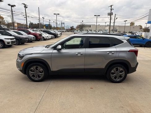 Used 2024 Kia Seltos S image 11