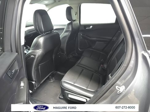 Used 2022 Ford Escape SEL image 31