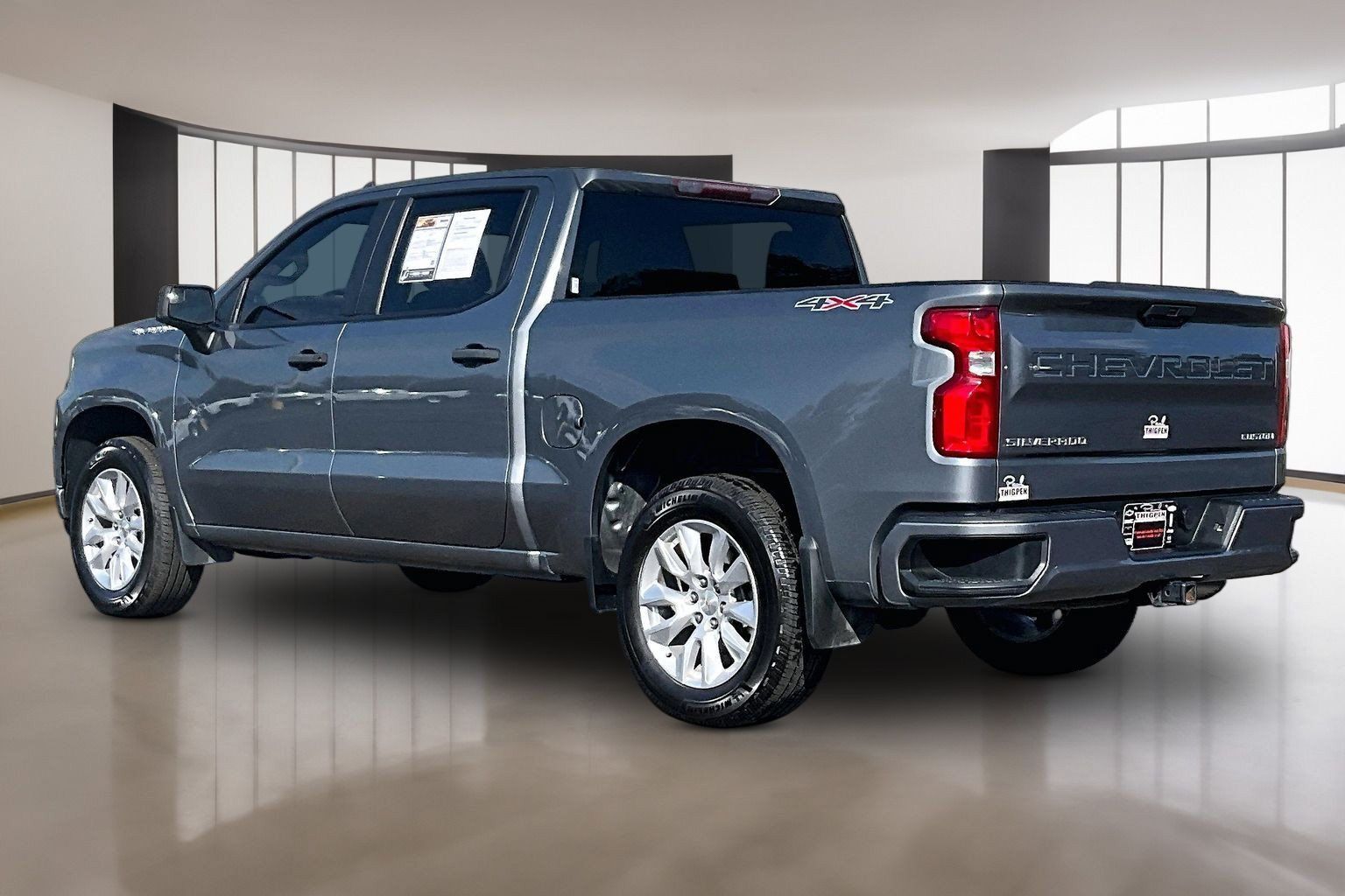 Used 2021 Chevrolet Silverado 1500 Custom AWD/4WD image 5