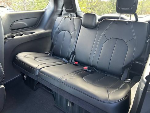 New 2026 Chrysler Pacifica Select w/ S Appearance Package FWD image 23