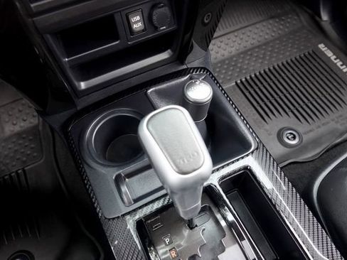 Used 2019 Toyota 4Runner TRD Off-Road Premium image 27