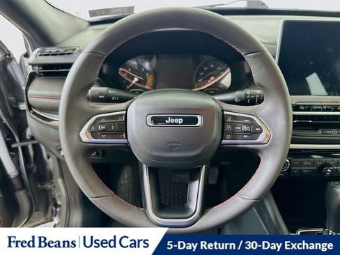 Certified 2023 Jeep Compass Trailhawk AWD/4WD image 16