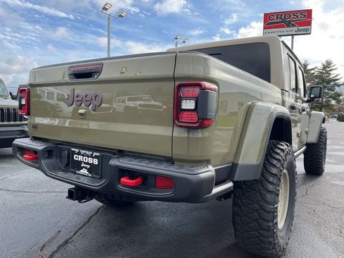 New 2026 Jeep Gladiator Rubicon w/ Steel Power Dome Hood Package AWD/4WD image 48