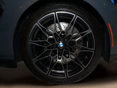 Used 2025 BMW M4 Coupe w/ Executive Package RWD image 33