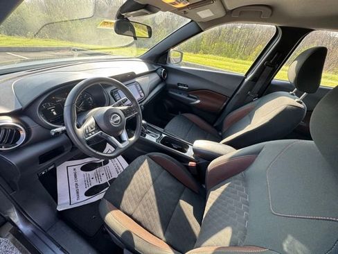 Used 2024 Nissan Kicks SR image 11