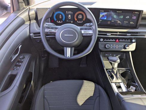 New 2026 Hyundai Santa Cruz SE FWD image 16