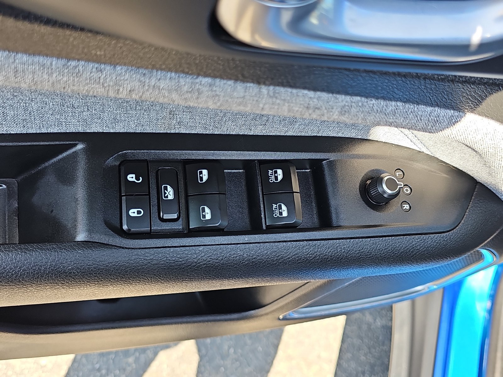Used 2023 Jeep Compass Latitude AWD/4WD image 25