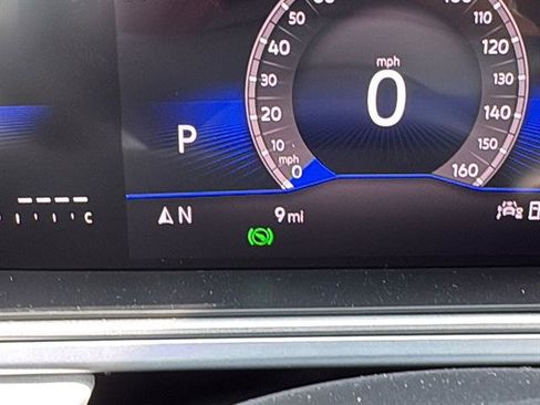 New 2025 Volkswagen Taos SE image 18