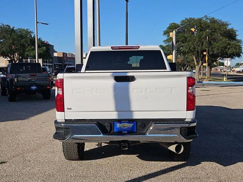 Used 2024 Chevrolet Silverado 2500 LT w/ Convenience Package AWD/4WD image 7