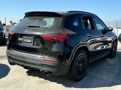 New 2025 Mercedes-Benz GLA 35 AMG 4MATIC image 9