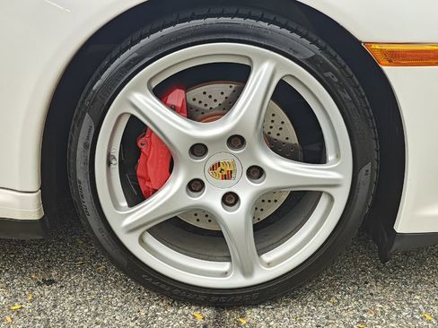 Used 2010 Porsche 911 Carrera 4S image 12