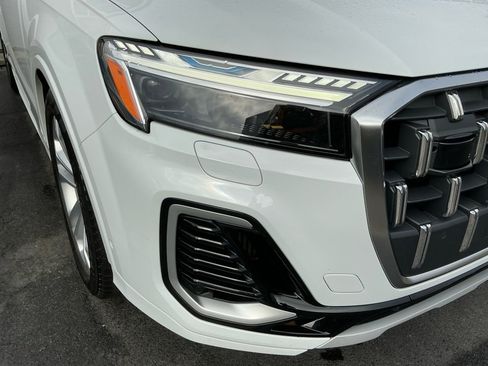 Used 2025 Audi Q7 3.0T Prestige w/ Prestige Package AWD/4WD image 28