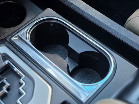 Used 2016 Toyota Tundra Limited image 43