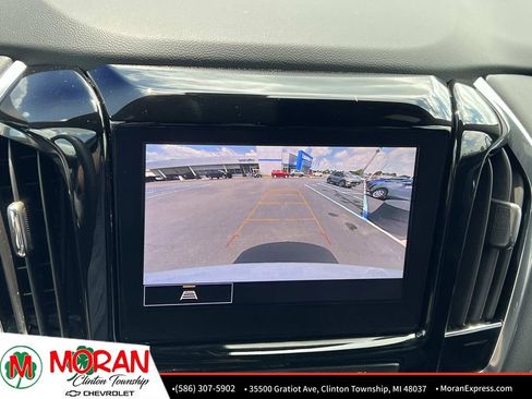 Certified 2023 Chevrolet Traverse LT FWD image 22