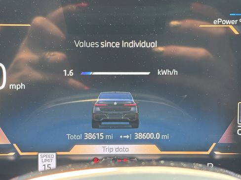 Certified 2023 BMW i7 xDrive60 AWD/4WD image 22