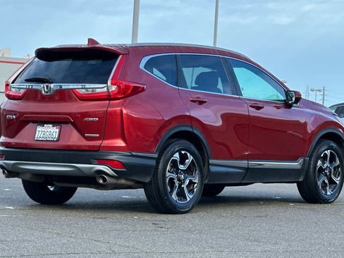Used 2017 Honda CR-V Touring image 2