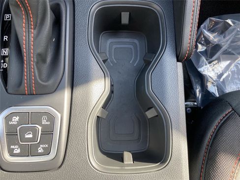 New 2026 Nissan Frontier PRO-4X w/ Pro-4x Convenience Package image 17