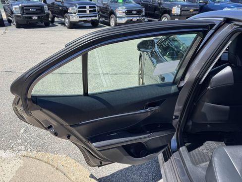 Used 2018 Toyota Camry XSE FWD image 28