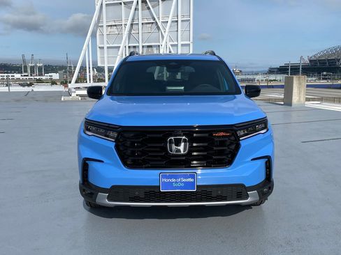 New 2025 Honda Pilot TrailSport image 6