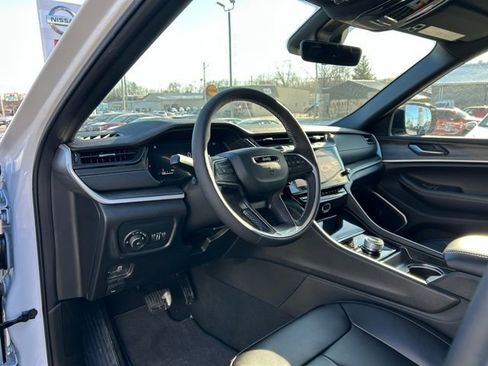 New 2026 Jeep Grand Cherokee Limited AWD/4WD image 25