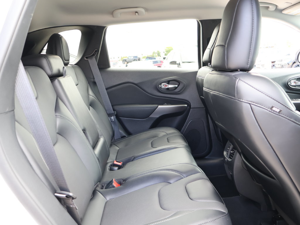 Used 2022 Jeep Cherokee Latitude Lux AWD/4WD image 11