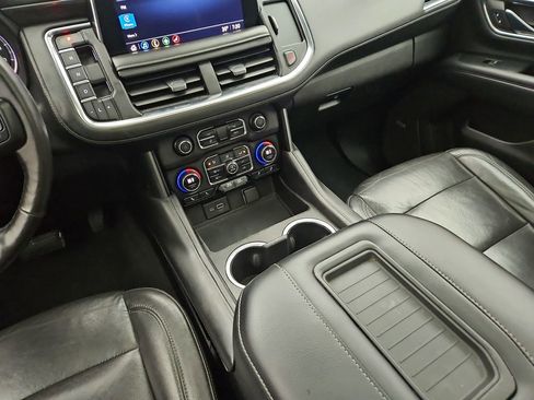 Used 2021 Chevrolet Tahoe LT w/ LT Signature Package image 17