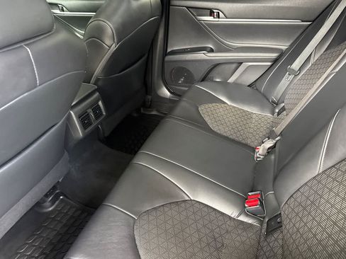 Used 2018 Toyota Camry XSE w/ Audio Package FWD image 4