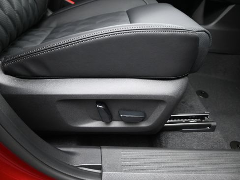 New 2026 Nissan Rogue Platinum w/ Platinum Premium Package image 16