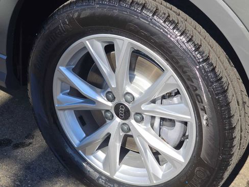 New 2025 Audi Q3 2.0T Premium image 9