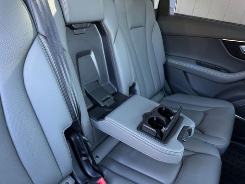 Used 2025 Audi Q7 3.0T Premium Plus image 41
