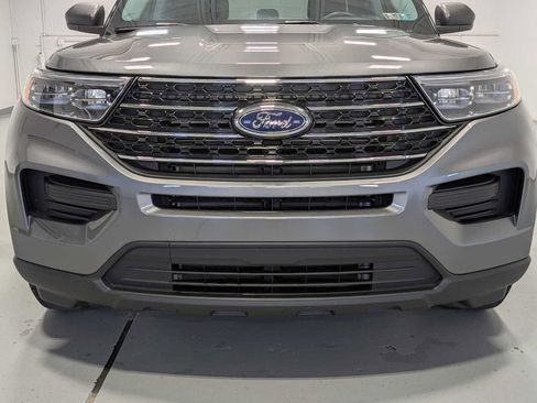 Certified 2023 Ford Explorer XLT AWD/4WD image 2
