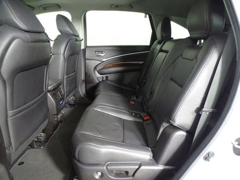 Used 2020 Acura MDX FWD image 13