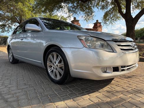 Used 2007 Toyota Avalon Limited FWD image 1