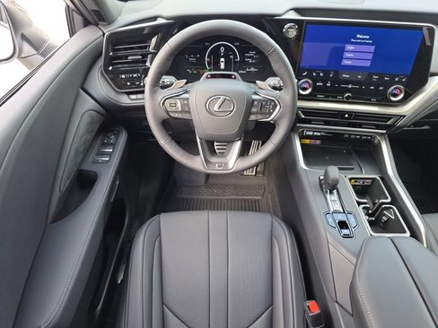 New 2026 Lexus TX 500h AWD image 17
