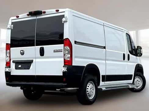 Used 2025 RAM ProMaster 2500 w/ U-Haul Equipment Group FWD image 6